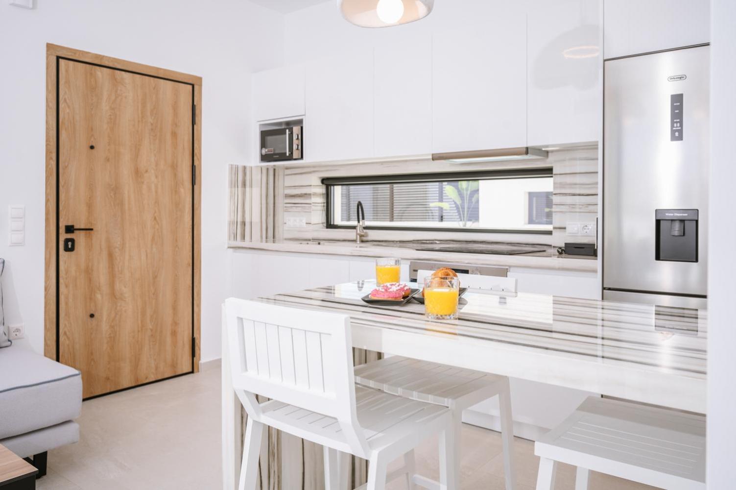 Sardines Luxury Suites 헐소니소스 외부 사진